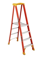 Louisville Ladder Type IA 300-lbs Load Capacity 4-Foot Fiberglass Pinnacle Pro Platform Step Ladder FXP1704